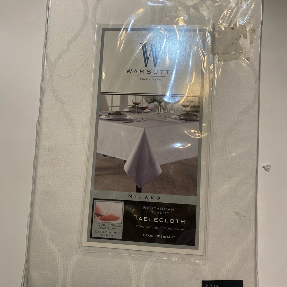 Wamsutta Milano White 100% Cotton Tablecloth - Subtle Diamond Jacquard